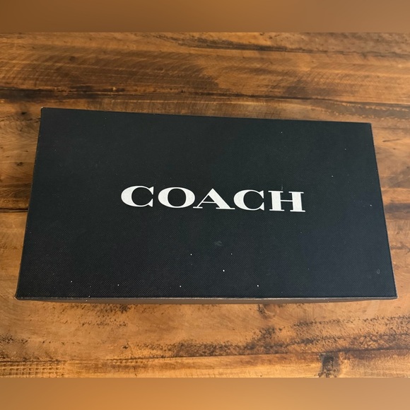 New in Box! Coach Marley Leather Driver Loafers in Champagne. Size 7.5. - Picture 8 of 12